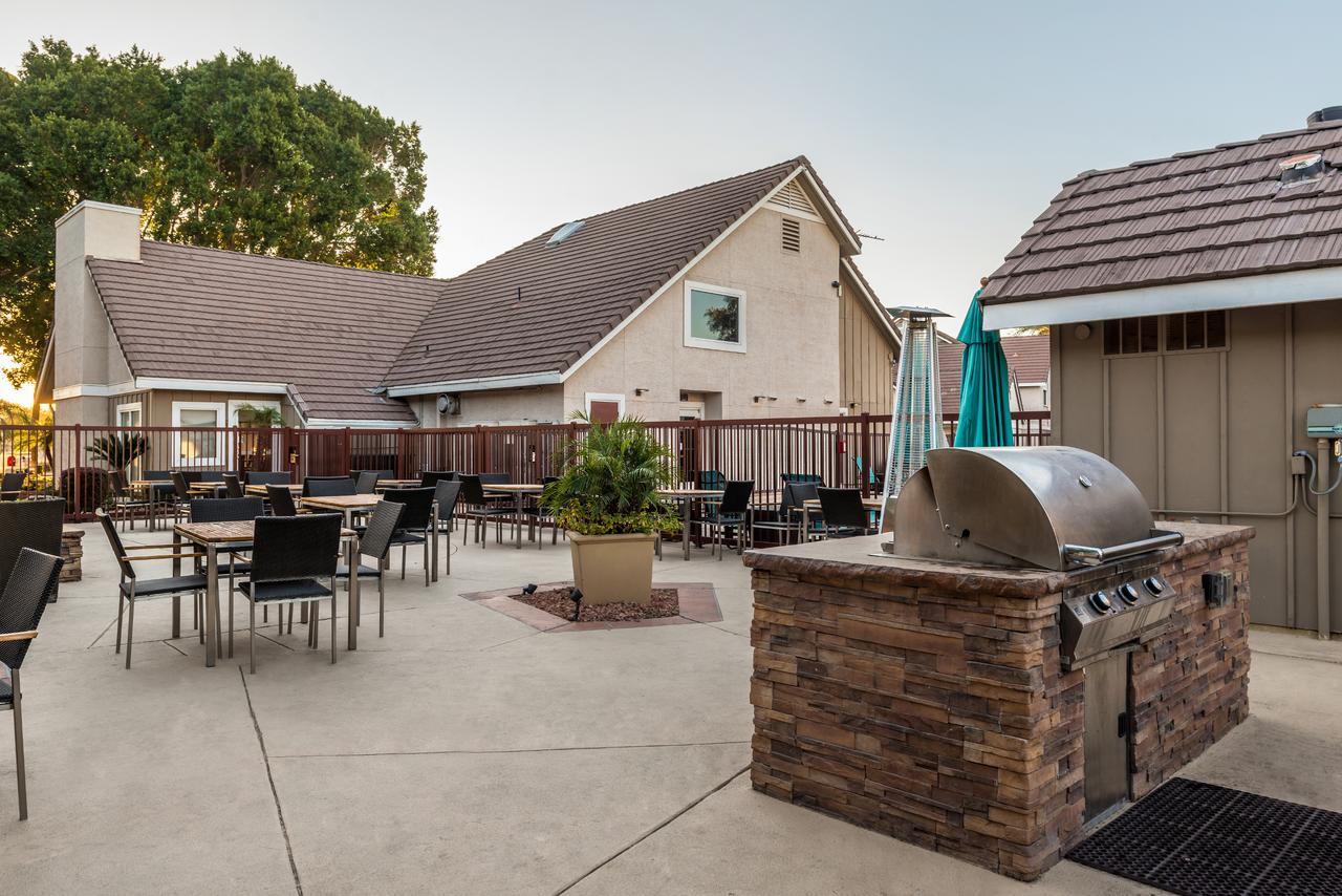Residence Inn Phoenix Dış mekan fotoğraf